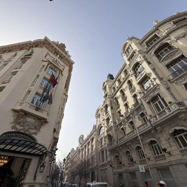 Real Estate en el barrio Las Cortes y de Las Letras - Madrid